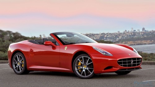 172---ShwQKf0---Ferrari-California7c8c1a8e4b8b3191.jpg