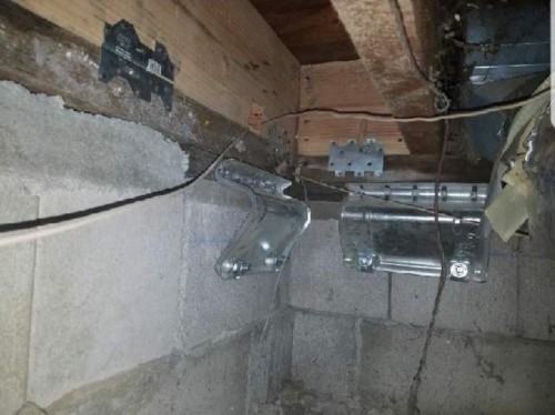 Foundation-Bolting5e70eec4d180586e.jpg
