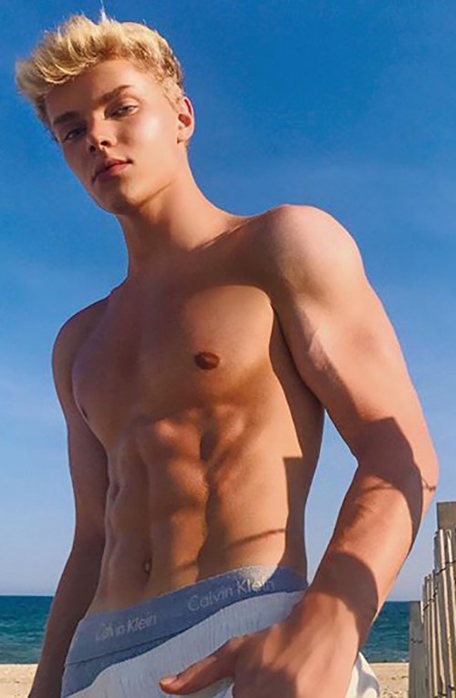 Beach-BBBbf09cb65b1d7286a.jpg